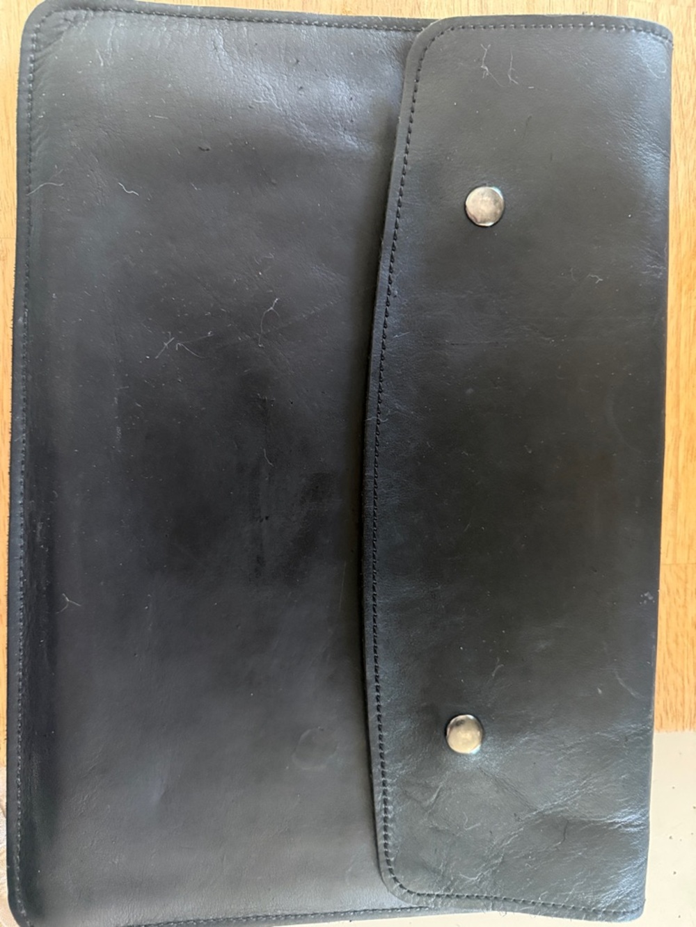 Black Leather Men's Snap-Closure Portfolio